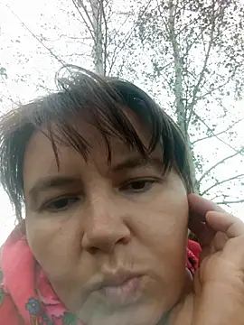 Snapshot of Romashka33011 chatting on 10/06/25, 06:44 Romashka33011 online show from 10/06/25, 06:44