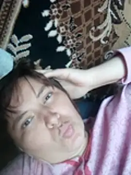 Snapshot of Romashka33011 chatting on 10/26/25, 09:37 Romashka33011 online show from 10/26/25, 09:37