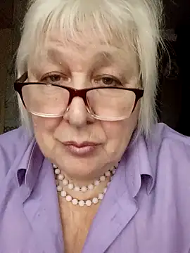 Alexia64231 online show from 11/17/25, 07:14