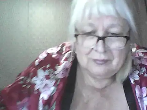 Alexia64231 online show from 06/01/26, 12:51