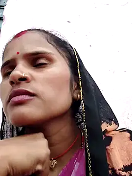 Snapshot of Sanjna_cuty chatting on 09/18/25, 04:14 Sanjna cuty online show from 09/18/25, 04:14