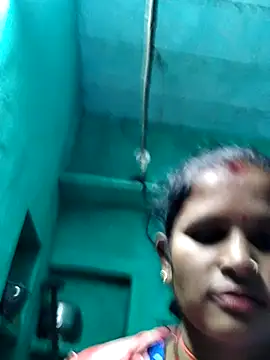 Snapshot of Sanjna_cuty chatting on 10/19/25, 02:50 Sanjna cuty online show from 10/19/25, 02:50