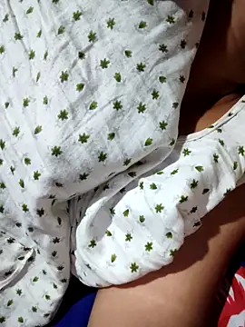 Snapshot of Bhabi-Hot0 chatting on 11/23/25, 10:48 Bhabi-Hot0 online show from 11/23/25, 10:48