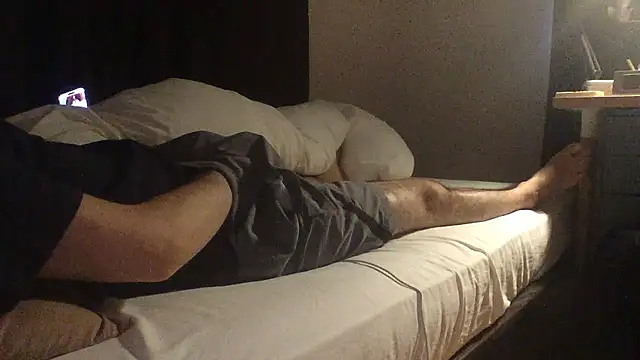 Snapshot of yrmyddy chatting on 09/14/25, 08:13 yrmyddy online show from 09/14/25, 08:13