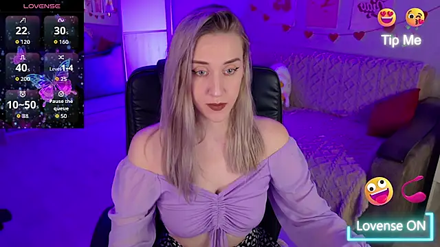 Snapshot of Free_Harmony chatting on 10/24/25, 07:32 Free Harmony online show from 10/24/25, 07:32