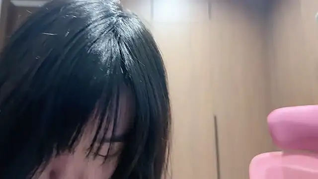 Lilium-520 online show from 12/17/25, 11:16