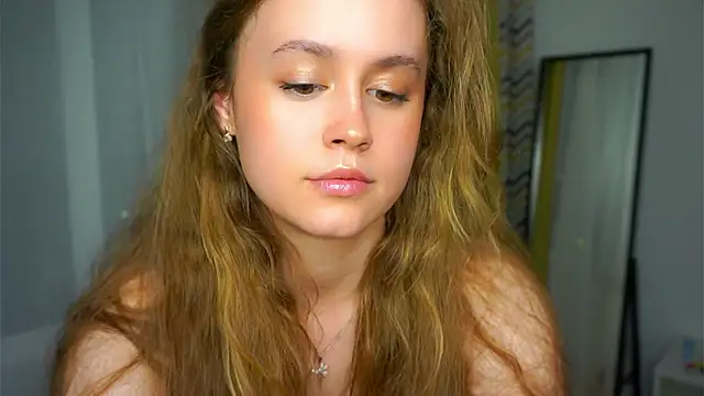 SusannaScholler online show from 09/12/25, 05:46