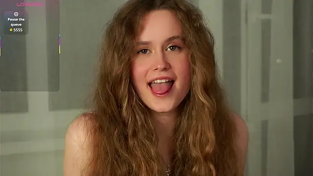 SusannaScholler online show from 09/18/25, 05:26