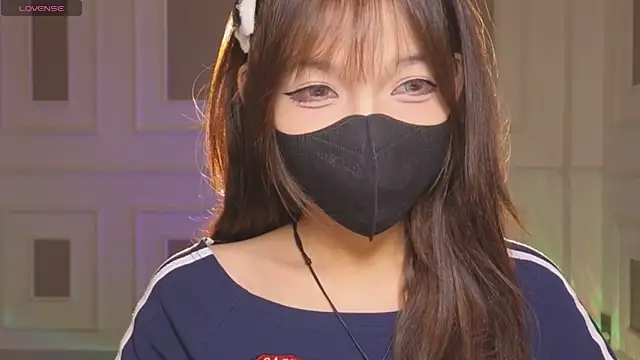      Panda      online show from 02/28/26, 07:48