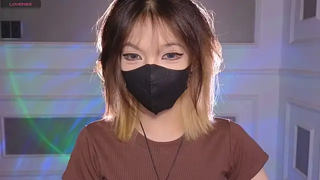      Panda      online show from 05/13/26, 07:11