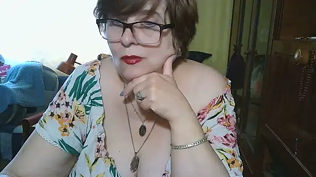 VeronicaGold511 online show from 09/29/25, 07:13