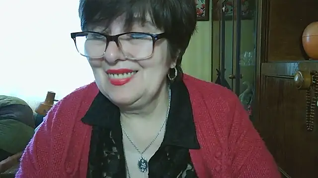 VeronicaGold511 online show from 04/28/26, 07:13