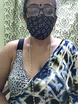 Snapshot of sweet-lotus chatting on 09/22/25, 05:15 sweet-lotus online show from 09/22/25, 05:15