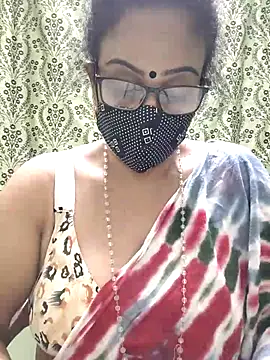 Snapshot of sweet-lotus chatting on 09/27/25, 06:13 sweet-lotus online show from 09/27/25, 06:13