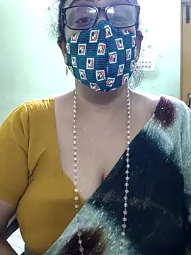 Snapshot of sweet-lotus chatting on 10/06/25, 01:41 sweet-lotus online show from 10/06/25, 01:41