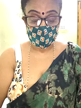 Snapshot of sweet-lotus chatting on 10/08/25, 06:33 sweet-lotus online show from 10/08/25, 06:33