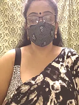 Snapshot of sweet-lotus chatting on 10/12/25, 05:01 sweet-lotus online show from 10/12/25, 05:01