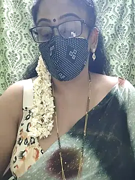 Snapshot of sweet-lotus chatting on 10/15/25, 05:24 sweet-lotus online show from 10/15/25, 05:24