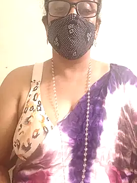 Snapshot of sweet-lotus chatting on 11/03/25, 09:21 sweet-lotus online show from 11/03/25, 09:21