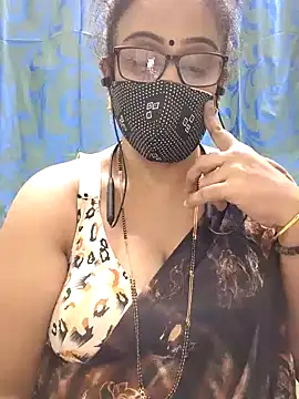 sweet-lotus online show from 12/17/25, 04:46