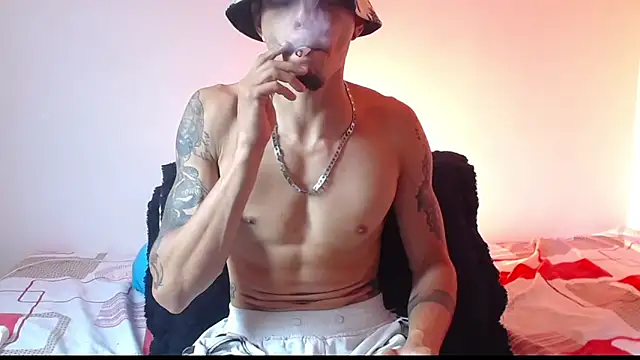 Snapshot of Daniel_laverde chatting on 11/04/25, 08:41 Daniel laverde online show from 11/04/25, 08:41