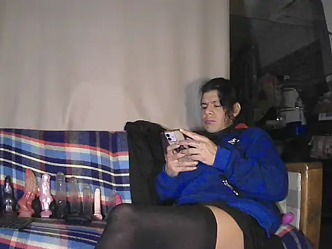 Snapshot of ShatziGBM chatting on 12/21/25, 09:27 ShatziGBM online show from 12/21/25, 09:27