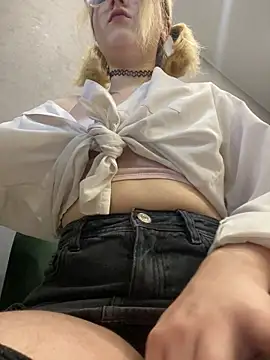 Cherry   Blossom online show from 12/20/25, 10:11