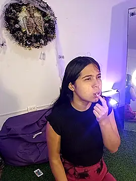 VioletaBliss1 online show from 10/08/25, 12:03