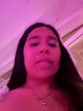 Snapshot of VioletaBliss1 chatting on 12/18/25, 07:47 VioletaBliss1 online show from 12/18/25, 07:47