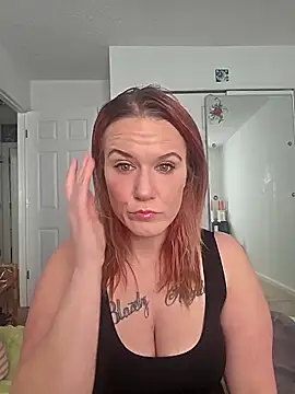 Snapshot of RhondaRump chatting on 02/09/26, 02:32 RhondaRump online show from 02/09/26, 02:32