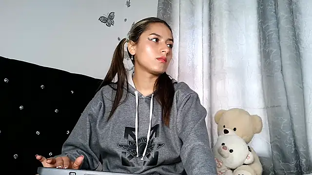 abella-lemus online show from 11/25/25, 03:12