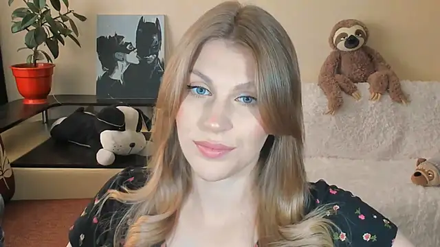 JuliaMuuun online show from 09/11/25, 10:15