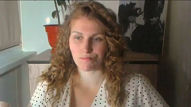 JuliaMuuun online show from 03/24/26, 07:19