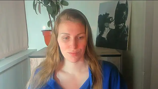 JuliaMuuun online show from 04/05/26, 10:40