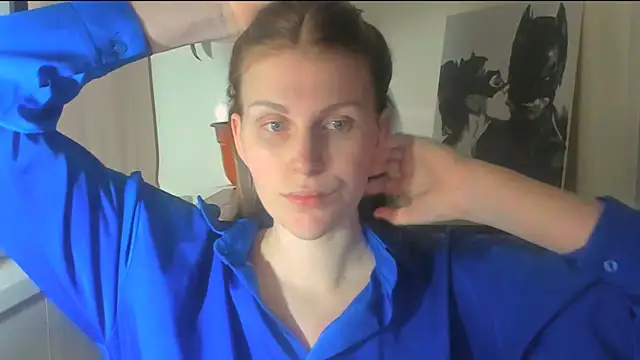 JuliaMuuun online show from 04/07/26, 07:47