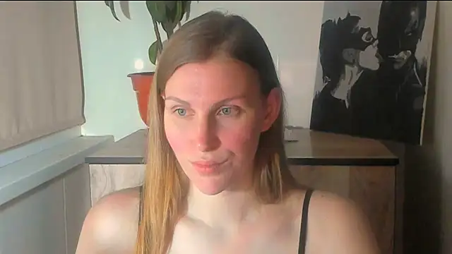 JuliaMuuun online show from 04/08/26, 10:21