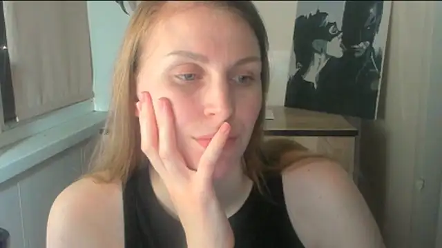 JuliaMuuun online show from 04/14/26, 09:21