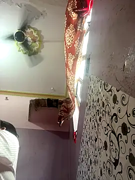 Snapshot of Sandhya_77 chatting on 09/12/25, 05:18 Sandhya 77 online show from 09/12/25, 05:18