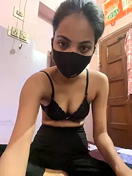 Snapshot of Sandhya_77 chatting on 09/23/25, 05:32 Sandhya 77 online show from 09/23/25, 05:32