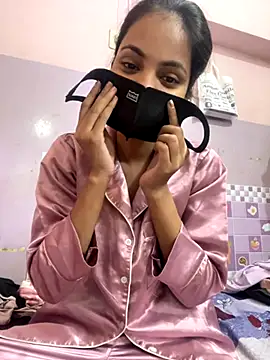 Snapshot of Sandhya_77 chatting on 10/18/25, 05:21 Sandhya 77 online show from 10/18/25, 05:21