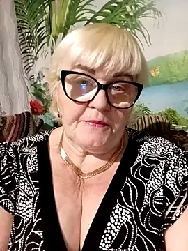 VioletSweet5566 online show from 05/10/26, 06:57