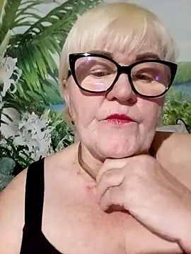 VioletSweet5566 online show from 05/12/26, 07:22
