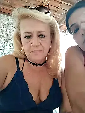 Snapshot of Belladama61 chatting on 10/06/25, 11:51 Belladama61 online show from 10/06/25, 11:51