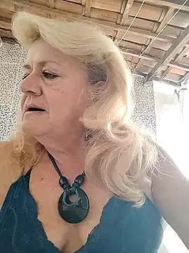 Snapshot of Belladama61 chatting on 11/14/25, 11:09 Belladama61 online show from 11/14/25, 11:09