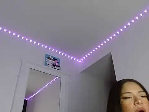 reina reina online show from 09/27/25, 12:04