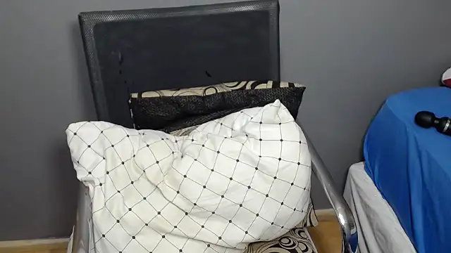 Ozimpho online show from 02/07/26, 10:41