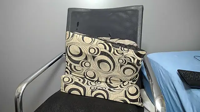 Ozimpho online show from 02/25/26, 10:03