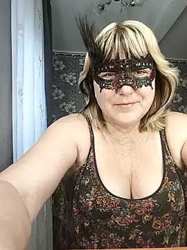 AliceGold5231 online show from 04/11/26, 05:23