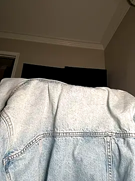 Snapshot of mitch_kamm chatting on 10/02/25, 11:45 mitch kamm online show from 10/02/25, 11:45