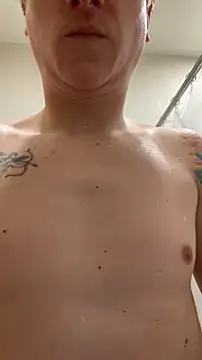 Snapshot of mitch_kamm chatting on 12/17/25, 05:08 mitch kamm online show from 12/17/25, 05:08